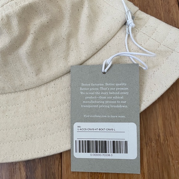 Everlane Accessories - Everlane Bucket hat #2